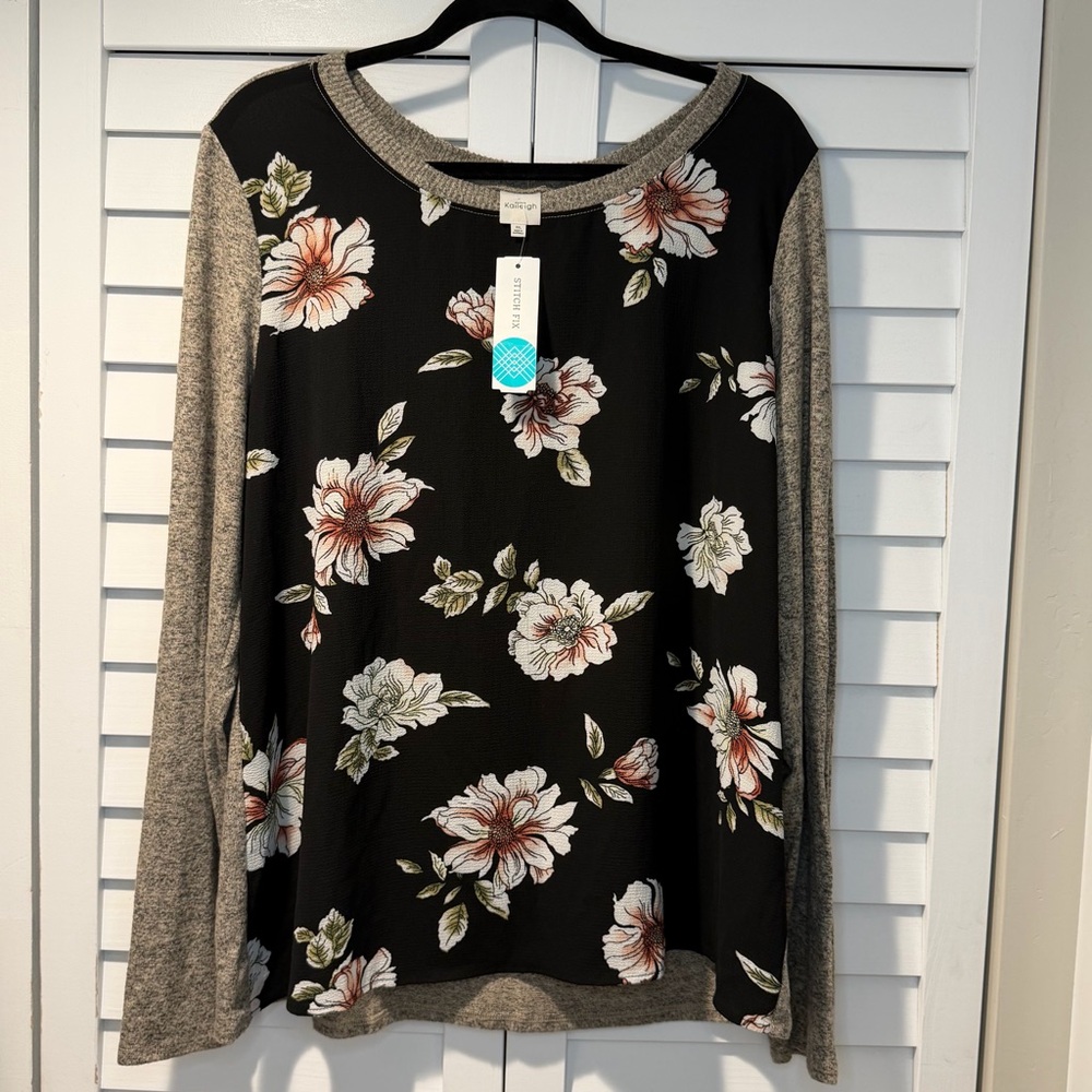 Kaileigh “Soll” Mixed Material Floral Top NWT‎ XXL